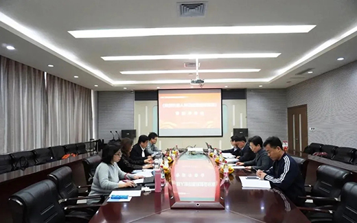 上Ｒ己庞槔质苎伪唷逗附踊等伺嘌祷亟ㄉ璩叨取罚