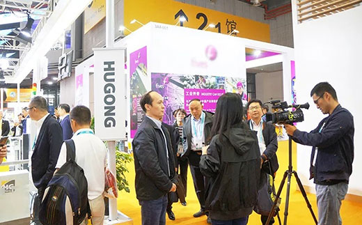 江苏常州卫视拍摄壹号娱乐意大利CEA展位